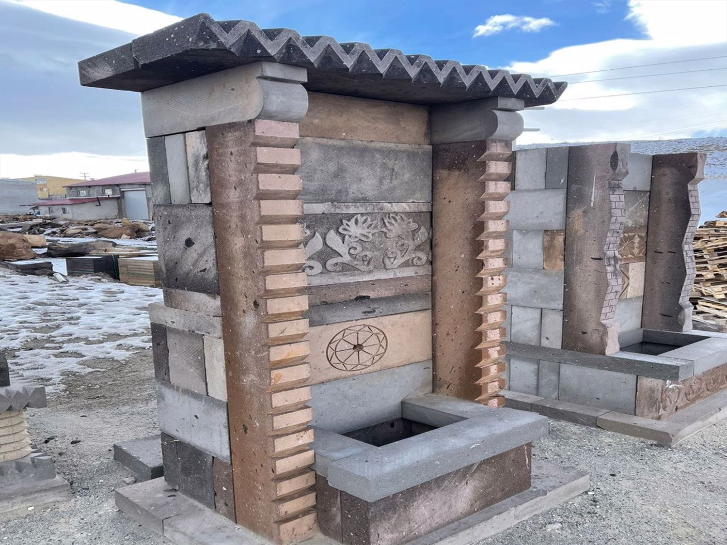 Ahlat taşı çeşme modeli